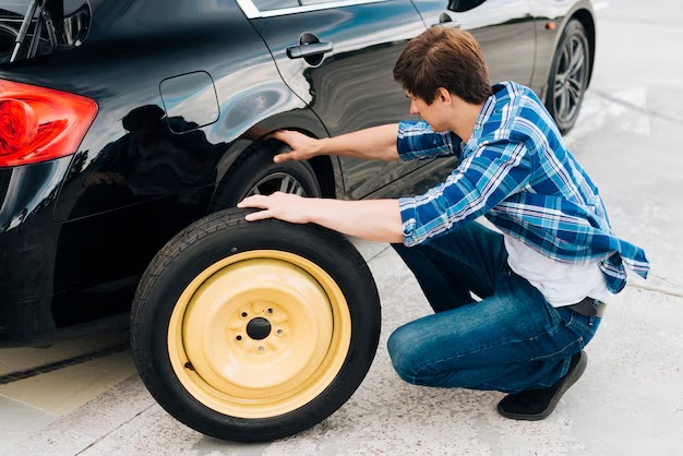 Adjusting toe alignment on wheels