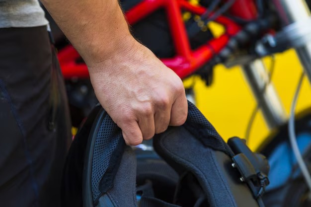 Replacing steering rack gaiters